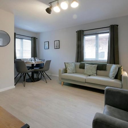 Crewe Short Lets 6 Victoria Court, Crewe Apartment Exterior photo